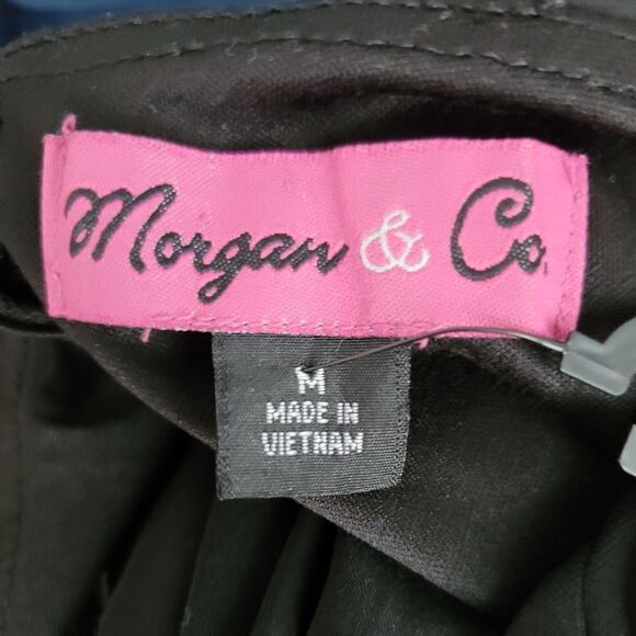 One Dress  - Picture 9 of 16